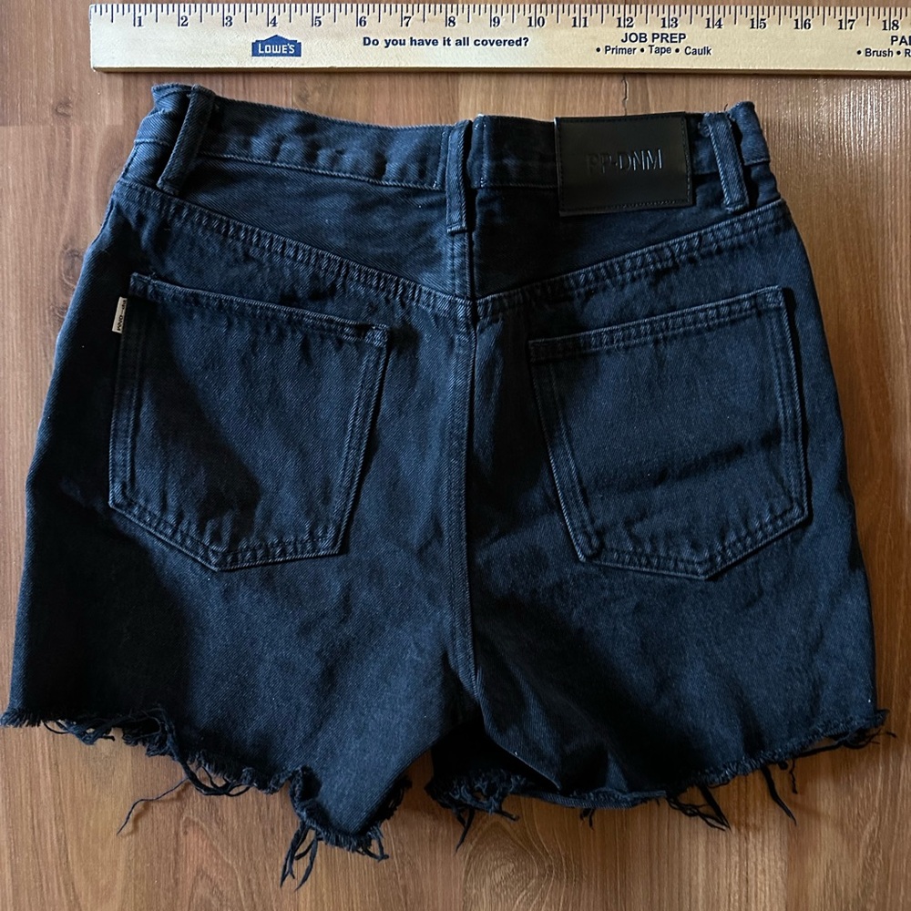 NWOT Forever 21 cutoff black Jean shorts size 4 - Picture 5 of 5